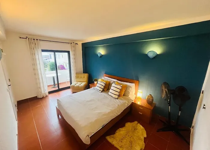 Surfside Sunny Seaview With Balcony Apartament Sagres